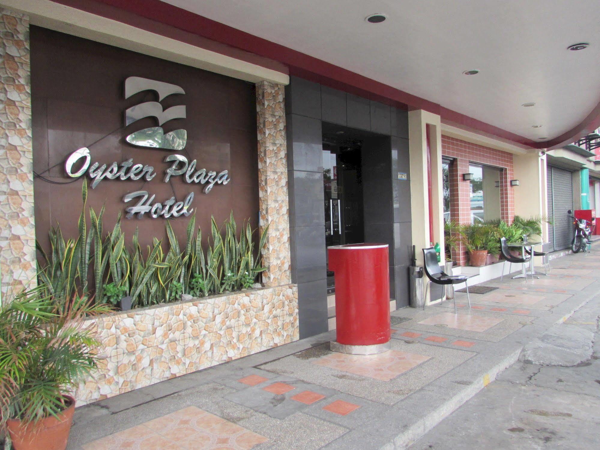 オイスター プラザ ホテル Paranaque City エクステリア 写真